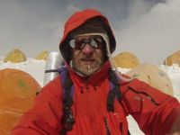 Καρκινοπαθής τελικού σταδίου «κατέκτησε» την κορυφή του Έβερεστ