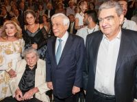 Μίκης Θεοδωράκης & Στέφανος Κορκολής σε μία μαγική συναυλία για τα παιδιά της «ΕΛΠΙΔΑΣ»