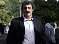 Στο νοσ. Αλεξάνδρα ο Παύλος Πολάκης