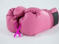 Pink Glove Photo Competition: Συμμετέχει για τρίτη χρονιά το Κέντρο Υγείας Μαστού - Νατάσα Παζαϊτη