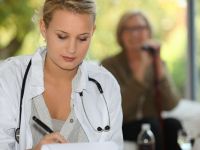 Ν. Δημοκρατία: Δυσλειτουργίες με το χρόνο επίσκεψης ασφαλισμένων στα ιατρεία ΕΟΠΥΥ