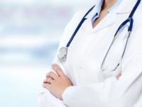 ΕΟΠΥΥ - Γιατροί: Εκρηκτικό το κλίμα για τις συμβάσεις - Κόκκινο πανί η μείωση των αμοιβών