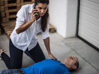 Λιποθυμικό επεισόδιο: Πού οφείλεται & ποιες εξετάσεις πρέπει να γίνουν