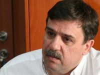 Ξανθός: Δεν απολύεται κανείς επικουρικός - Έρχονται 2.500 προσλήψεις μόνιμων γιατρών