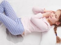 Το παιδί σας «βρέχει» το κρεβάτι του; 5 tips για να το βοηθήσετε να σταματήσει