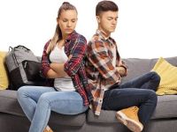 Γιατί οι έφηβοι θυμώνουν και πώς να το αντιμετωπίσετε