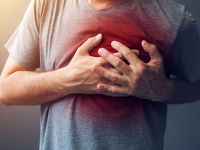 Καούρα: 10 τροφές που την επιδεινώνουν (εικόνες)