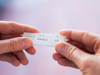 Κορονοϊός: Υποχρεωτική η διενέργεια ενός self test αυτή την εβδομάδα