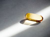 Χαμηλά επίπεδα βιταμίνης D: Πόσο αυξάνουν τον κίνδυνο νοσηλείας λόγω Covid-19