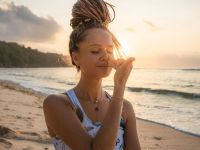 Breathwork: Πώς η ελεγχόμενη αναπνοή αλλάζει την κατάσταση συνείδησης τον εγκέφαλο