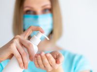 Τι είναι ο μύκητας Candidozyma auris που εξαπλώνεται στα ελληνικά νοσοκομεία