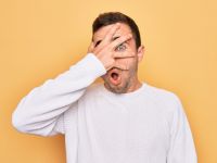Του έβαλαν ένα δόντι στο μάτι και επανήλθε η όρασή του μετά από δύο δεκαετίες [video]