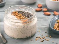 Βρόμη ή σπόροι chia; Από που θα πάρετε περισσότερες φυτικές ίνες, πρωτεΐνες και ωμέγα-3 λιπαρά