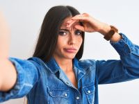 Δέκα σημάδια ότι το στρες επηρεάζει αθόρυβα το σώμα σας