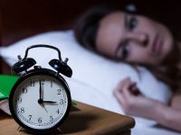 Γιατί ξυπνάτε στην μέση της νύχτας και δεν μπορείτε να ξανακοιμηθείτε