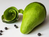 Μην πετάτε τη φλούδα του αβοκάντο - Είναι πολύ πιο θρεπτική απ’ όσο νομίζετε