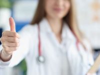 Καρκίνος παχέος εντέρου: Μείωση κινδύνου κατά 20-30% με αυτήν την καθημερινή συνήθεια