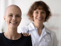 Βρήκαν πώς να κάνουν τα καρκινικά κύτταρα να αυτοκαταστρέφονται – Δύο καρκίνοι στο προσκήνιο