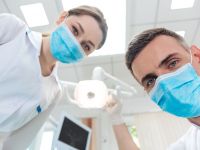 Για να μην πάθετε εγκεφαλικό, πηγαίνετε στον... οδοντίατρο