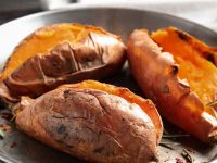 Οι 5 πιο υγιεινοί τρόποι για να τρώτε γλυκοπατάτες, σύμφωνα με διατροφολόγους