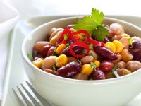 Φασόλια μαύρα ή πίντο; Ποια είναι καλύτερα για την υγεία εντέρου και καρδιάς