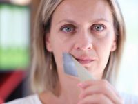 Διεθνής Ημέρα για την Εξάλειψη της Ενδοοικογενειακής Βίας: Πώς θα σπάσουμε τον κύκλο της σιωπής