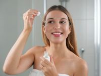 Τι είναι το γλυκολικό οξύ — Πώς χρησιμοποιείται σωστά στην περιποίηση του δέρματος