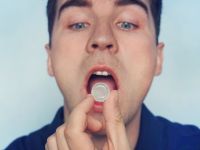 Οι παστίλιες ψευδαργύρου δεν μειώνουν τη διάρκεια του κοινού κρυολογήματος - Η σωστή χρήση τους