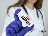 Ο Λύκος συνδέεται με ιό που φέρει το 95% των ανθρώπων – Πλέον ξέρουμε και πώς