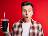 Γλυκαντικό σε εκατοντάδες καθημερινά προϊόντα συνδέεται με θανατηφόρα ηπατική νόσο