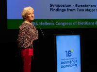 Η καθηγήτρια Dr. Anne Raben στο Onmed: Ο ΠΟΥ πρέπει να επανεξετάσει τις οδηγίες για τα γλυκαντικά