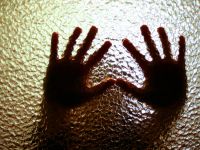 Ένα δισ. παιδιά θύματα σεξουαλικής επίθεσης το 2023: Έκθεση-σοκ στο The Lancet