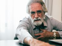 Τα  προειδοποιητικά σημάδια θρόμβου αίματος – Μην τα αγνοήσετε ποτέ