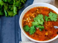 Το πάμφθηνο μυρωδικό βότανο που κάνει καλό σε ζάχαρο, καρδιά και πεπτικό