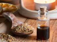 Μύρο (σμύρνα): Ιδιότητες – Πού και πώς το χρησιμοποιούμε