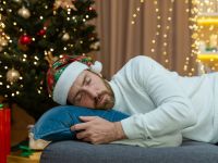 Γιατί αισθάνεστε εξαντλημένοι μετά το χριστουγεννιάτικο τραπέζι