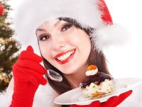 Υπερφαγία στις γιορτές: Τι συμβαίνει στο σώμα μεταξύ Χριστουγέννων και Πρωτοχρονιάς