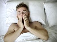 Νυχτερινές κράμπες: Αιτίες, ανισορροπία ηλεκτρολυτών και πώς να σταματήσετε τον πόνο