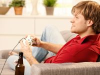 Τι πολύ θετικό προσφέρουν στους νέους τα βιντεοπαιχνίδια - Ποια είναι η παγίδα