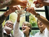 Χρόνιος πόνος: 5 υγιεινές συνήθειες συνδέονται με 8 χρόνια πιο νεανικό εγκέφαλο