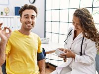 Αυτή η αποδεδειγμένη δίαιτα μπορεί να μειώσει την αρτηριακή σας πίεση μέσα σε λίγες εβδομάδες