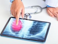 Πνευμονιόκοκκος: Ο «αόρατος» εχθρός των πνευμόνων - Συνεχίζεται η νοσηλεία της Σίας Κοσιώνη