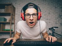 Τι ανησυχητικό βρέθηκε για όσους παίζουν βιντεοπαιχνίδια πάνω από 10 ώρες την εβδομάδα