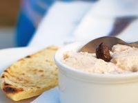 Σε τι κάνει καλό η ταραμοσαλάτα – Διατροφικό προφίλ για λευκό και κόκκινο ταραμά