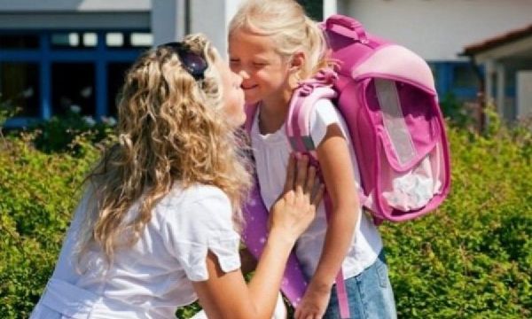 Το παιδί μου αρνείται να πάει στον παιδικό σταθμό. Τι μπορώ να κάνω;