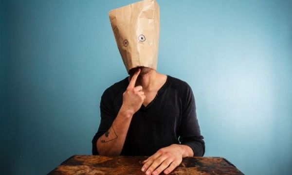 Η μάχη των φύλων στο πεδίο της… χαζομάρας!