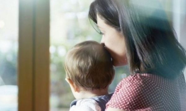 Σε ποια ηλικία τα μωρά αρχίζουν να καταλαβαίνουν τα συναισθήματα μας;
