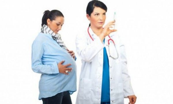Είστε έγκυος; Έτσι θα προφυλαχτείτε από τη γρίπη