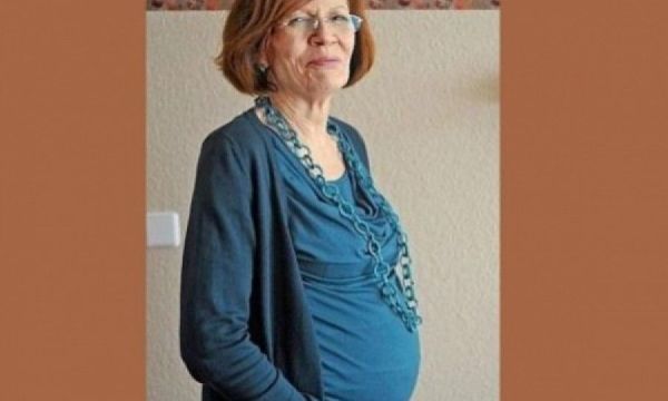 Απίστευτο! Μαμά 64 ετών είναι έγκυος σε τετράδυμα! (εικόνα)