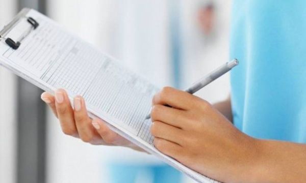 Αττική: Χειροπέδες σε «μαϊμού» αποκλειστικές νοσοκόμες